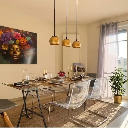 Perfect Escape 2br Flat W Parking Near The Train Station *