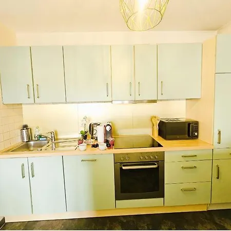 Appartement Perfect Escape 2br Flat W Parking Near The Train Station *